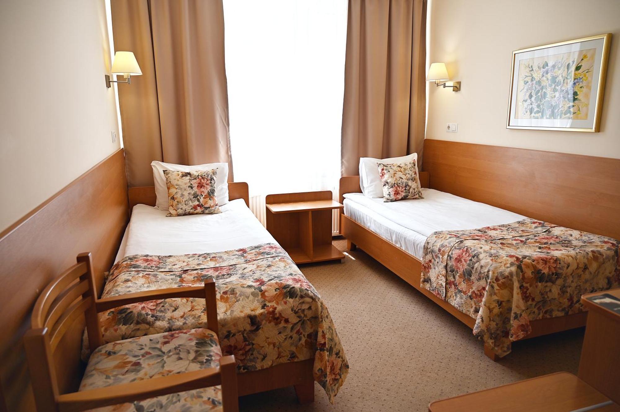 Nadiya Hotel Ivano-Frankivsk Ngoại thất bức ảnh