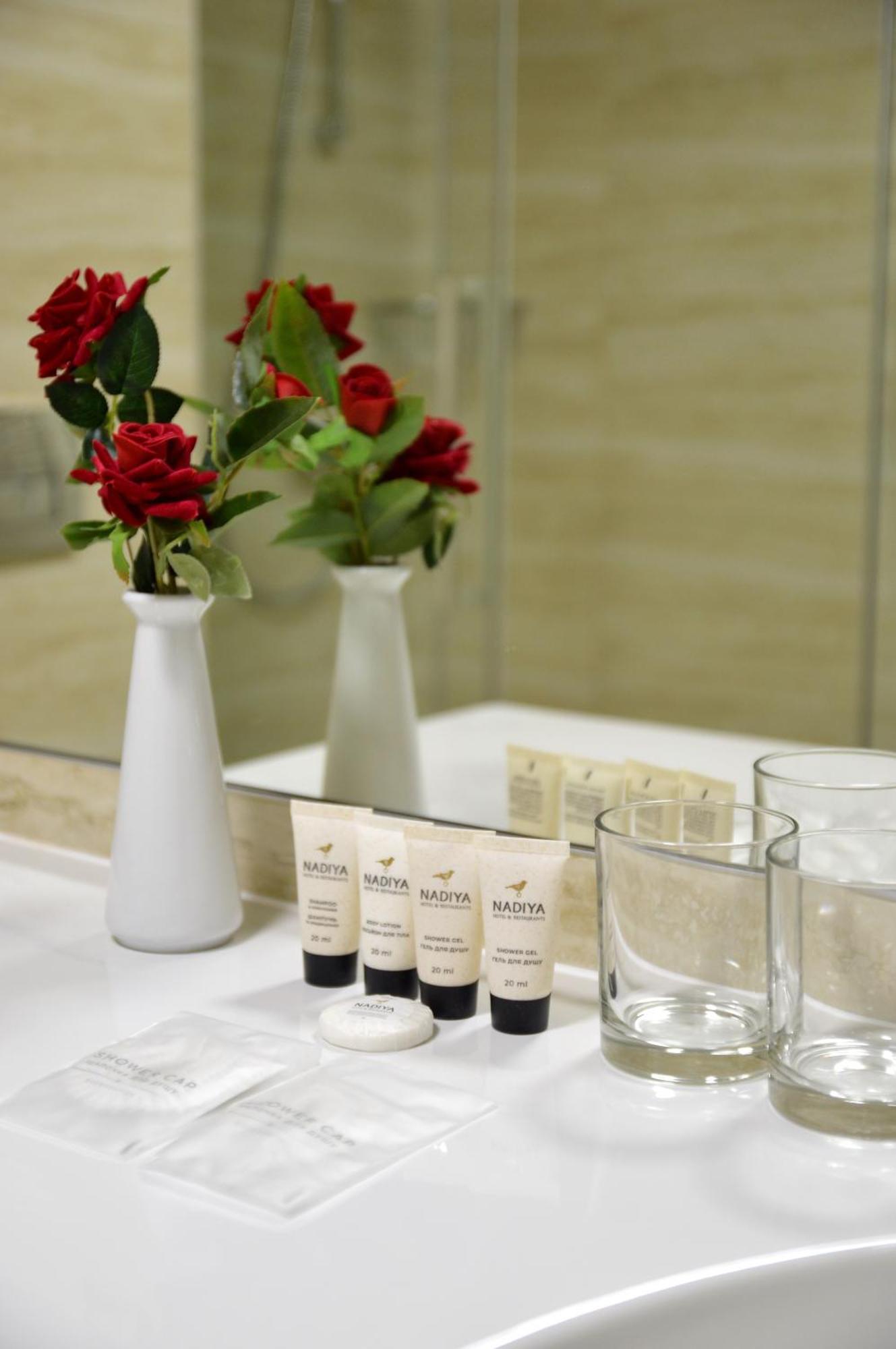 Nadiya Hotel Ivano-Frankivsk Phòng bức ảnh